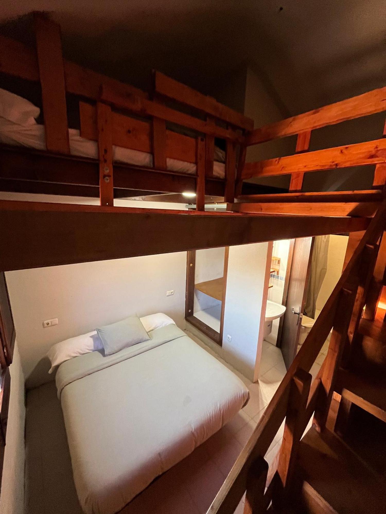 Refugi De L'Arp Hostel Montargull de la Vansa Bagian luar foto