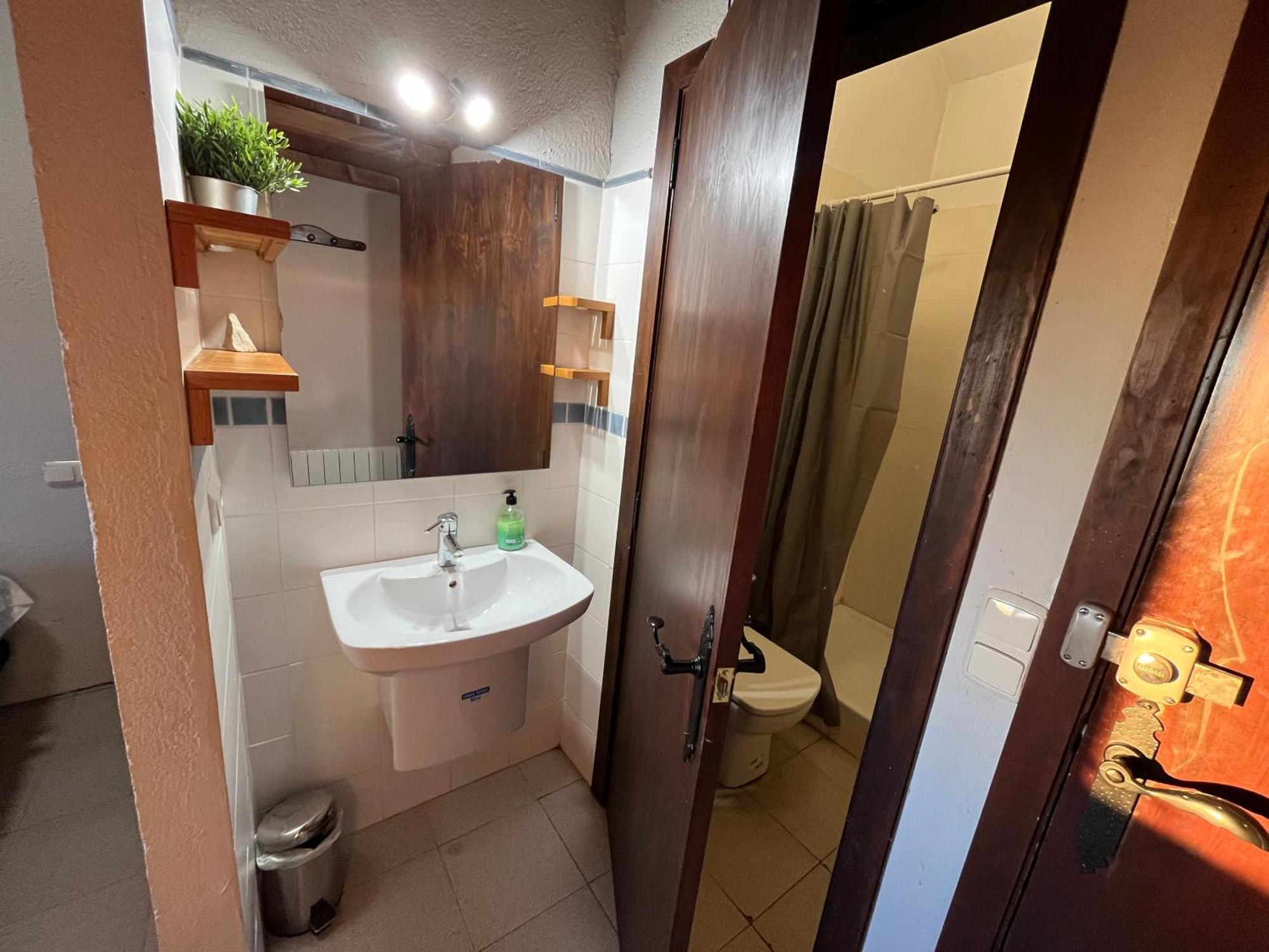 Refugi De L'Arp Hostel Montargull de la Vansa Bagian luar foto