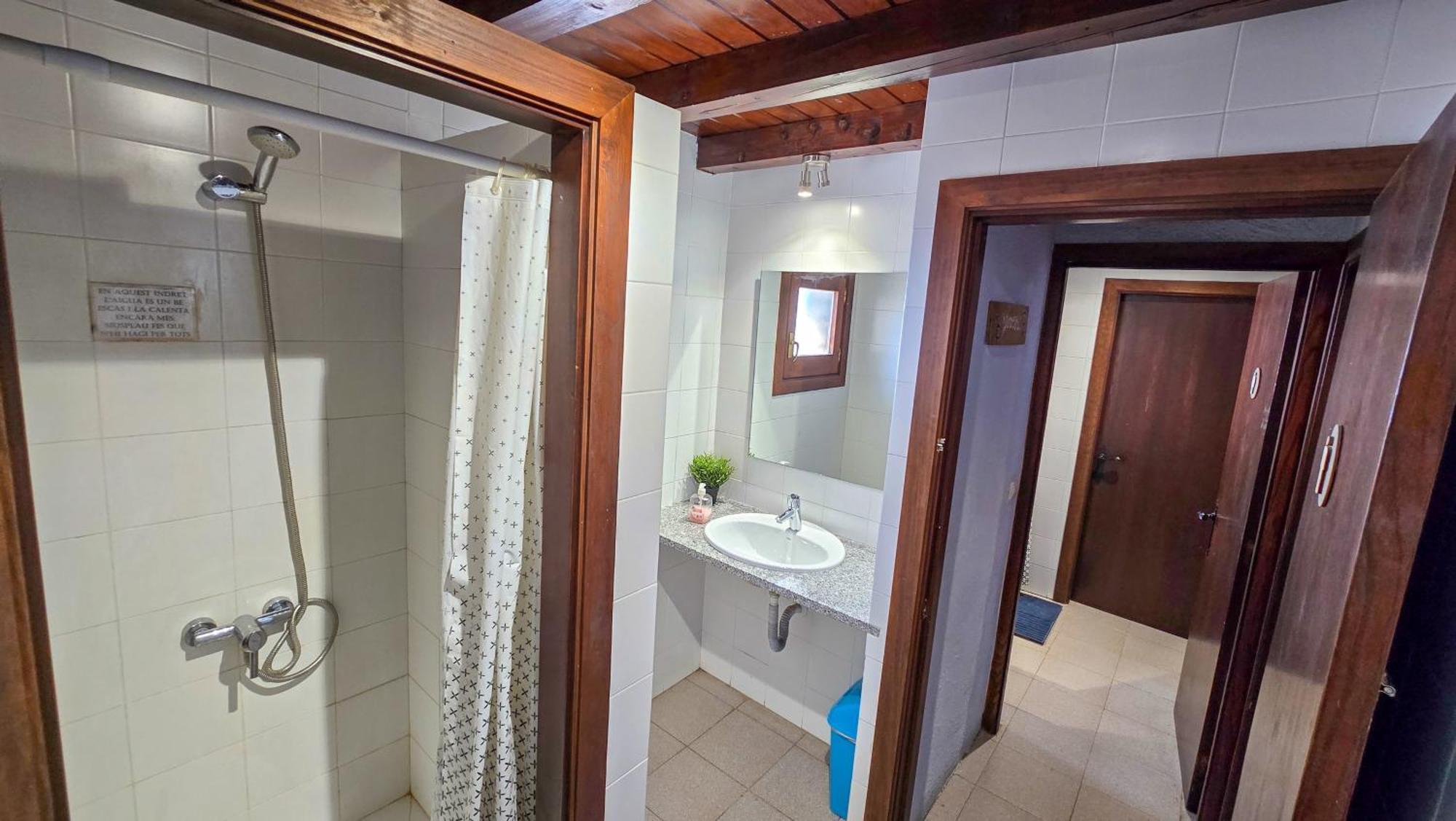 Refugi De L'Arp Hostel Montargull de la Vansa Bagian luar foto